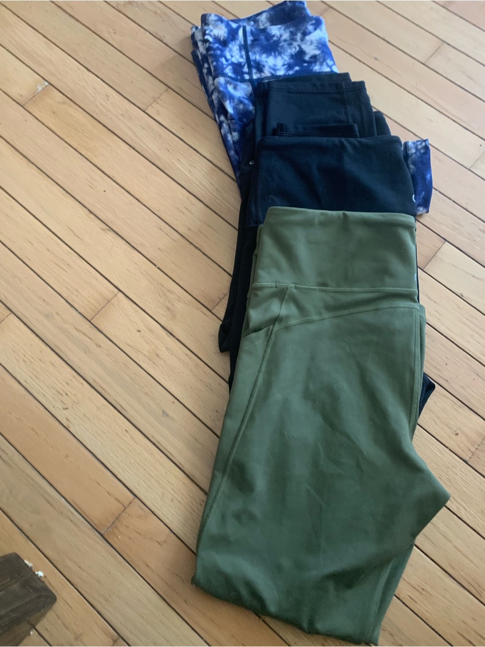 GAP FIT LEGGINGS 4 pairs 20 inches 26 inches